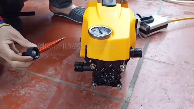cách lắp máy rửa xe panasonic